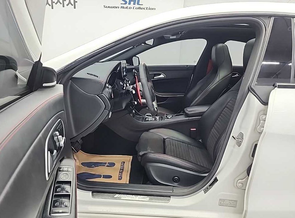 벤츠 CLA 클래스 CLA 45 AMG 4MATIC 사진 11