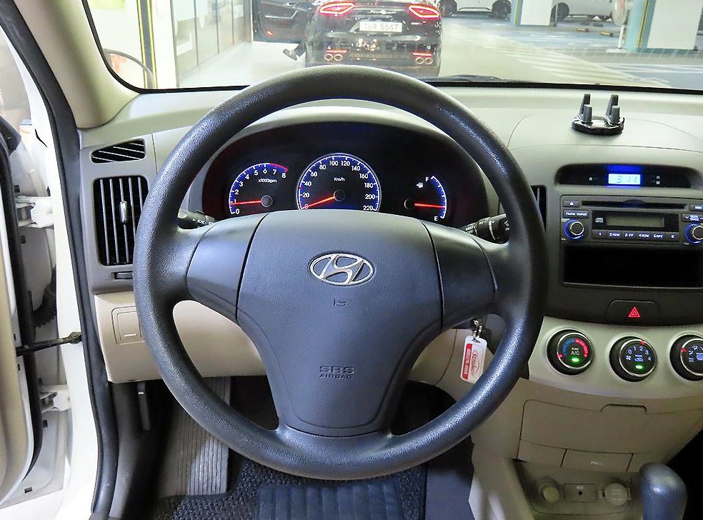 현대 아반떼 1.6 VVT E16 사진 8