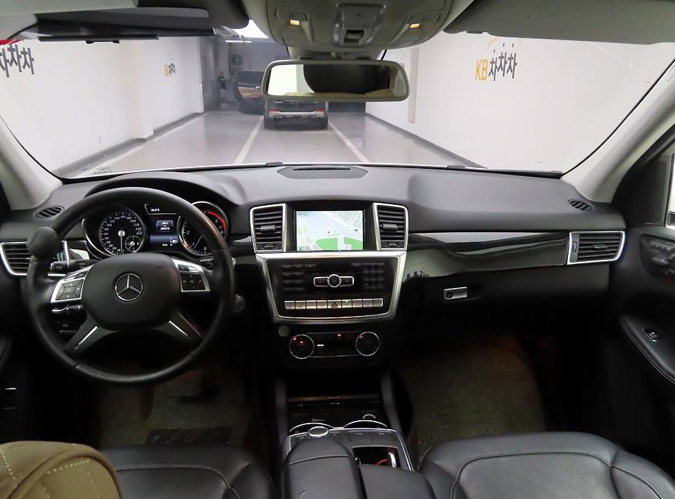 벤츠 M 클래스 ML350 블루텍 4매틱 사진 7