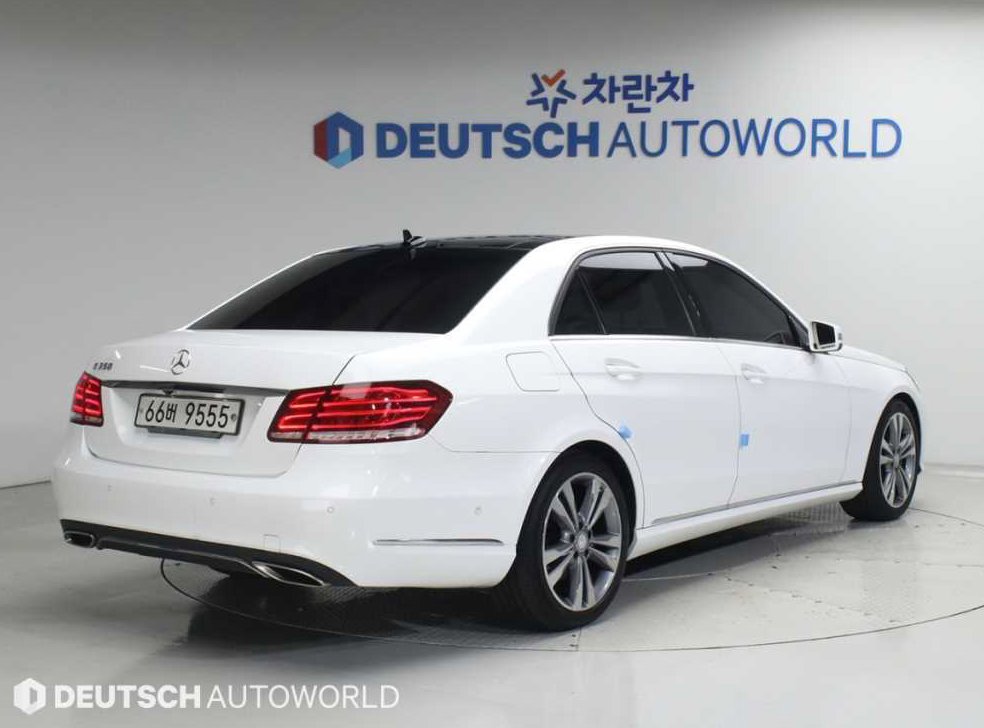 벤츠 E 클래스 E300 아방가르드 사진 2
