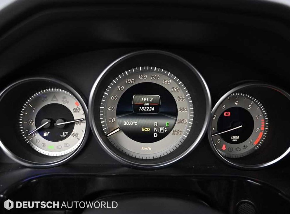 벤츠 E 클래스 E300 아방가르드 사진 8