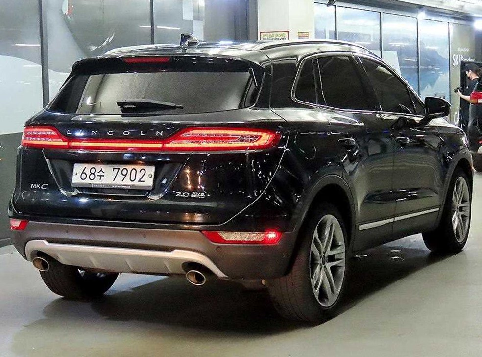 링컨 MKC 2.0 AWD 사진 4