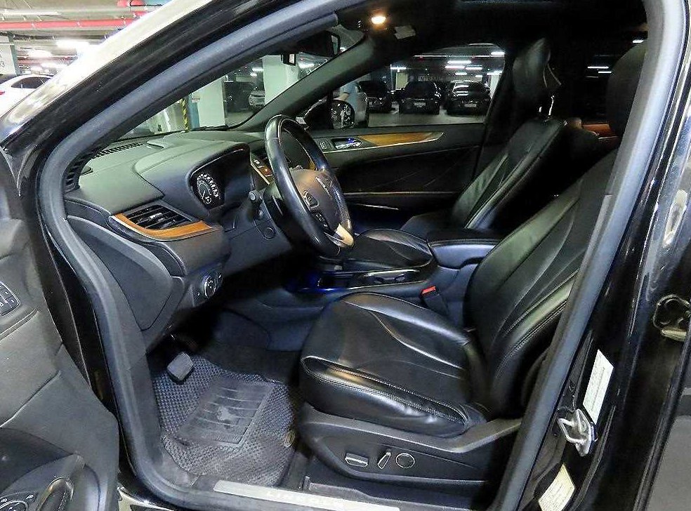 링컨 MKC 2.0 AWD 사진 6