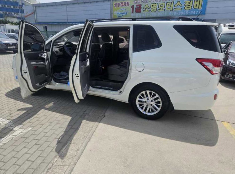 KG모빌리티(쌍용)  코란도 4WD GT 사진 17