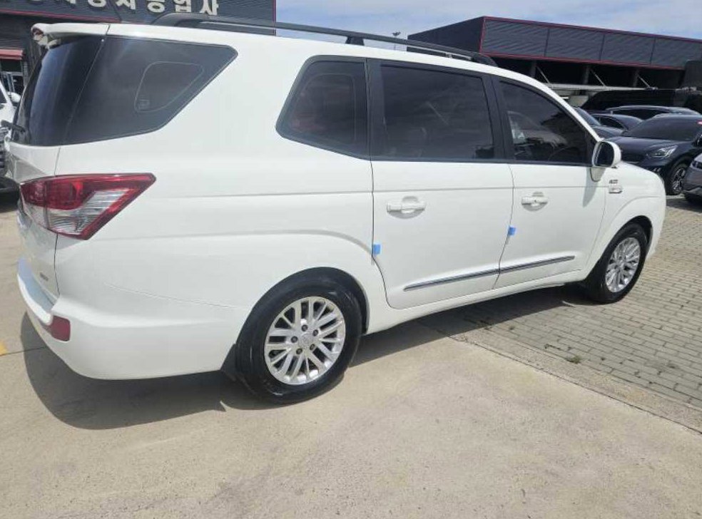 KG모빌리티(쌍용)  코란도 4WD GT 사진 4