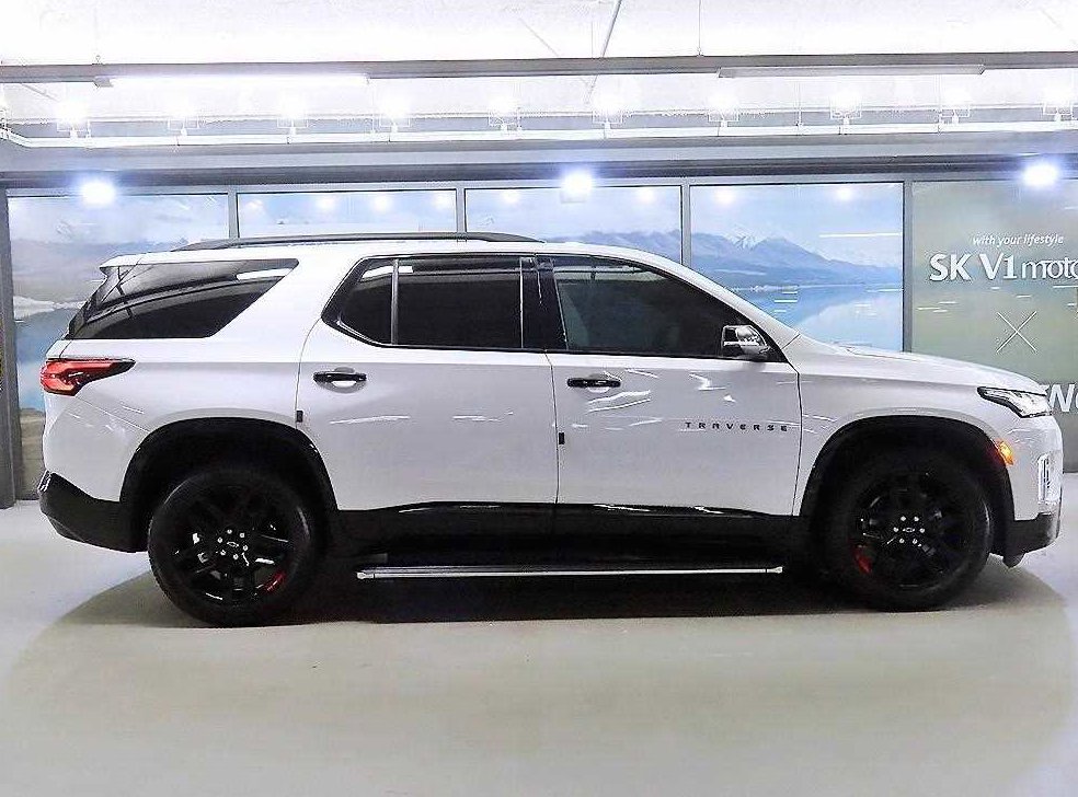 쉐보레 트래버스 3.6 AWD 레드라인 사진 3