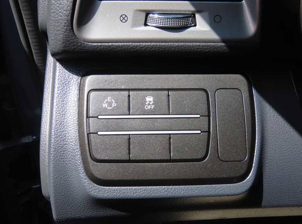 KG모빌리티(쌍용)  티볼리 디젤 2WD 1.6 VX 사진 13