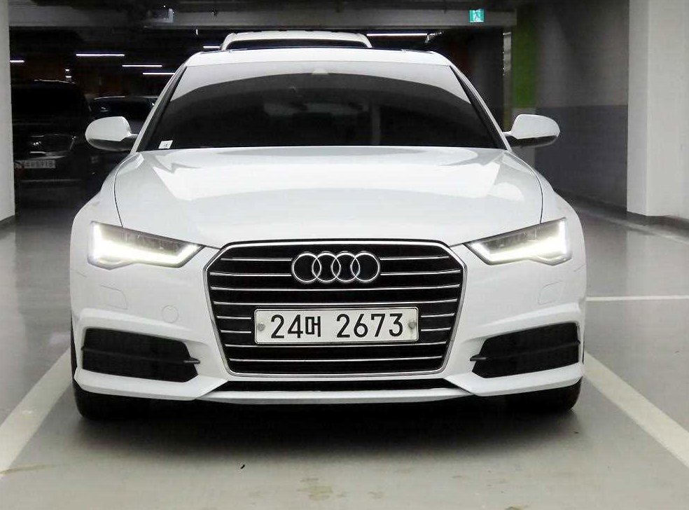 아우디 A6 40 TFSI