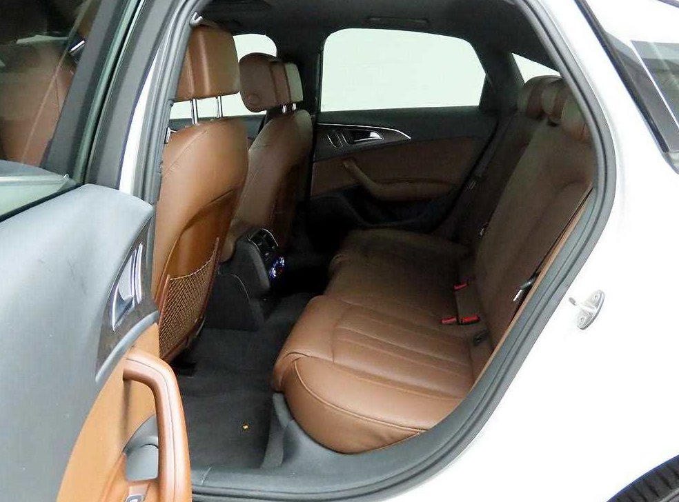 아우디 A6 40 TFSI 사진 13