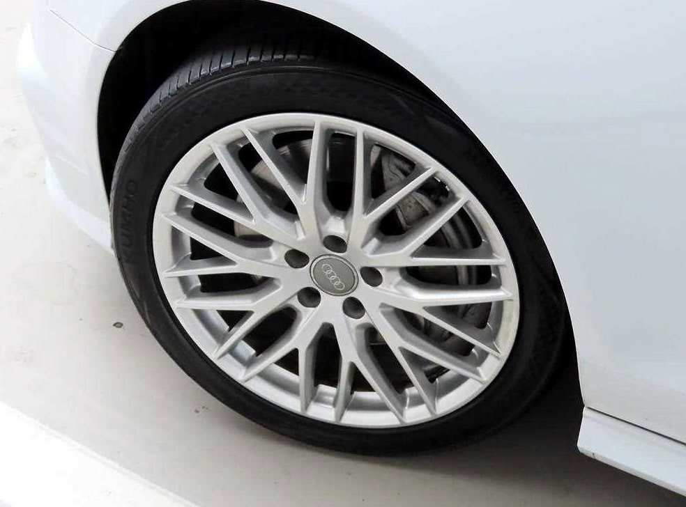 아우디 A6 40 TFSI 사진 19