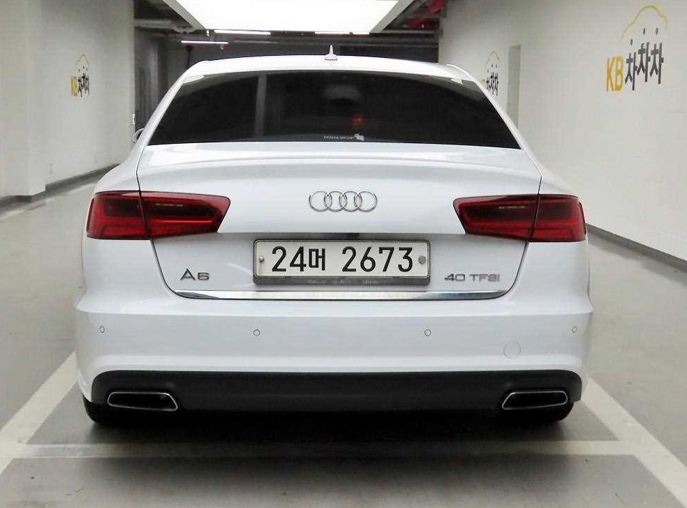 아우디 A6 40 TFSI 사진 3