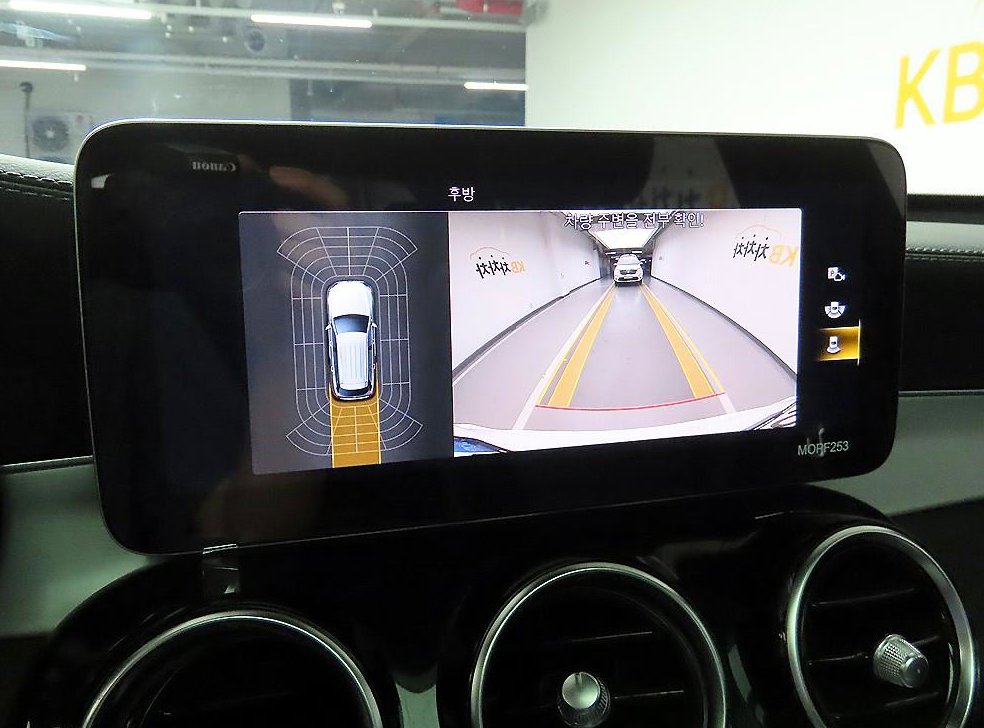 벤츠 GLC 클래스 GLC 300 e 4MATIC 사진 15