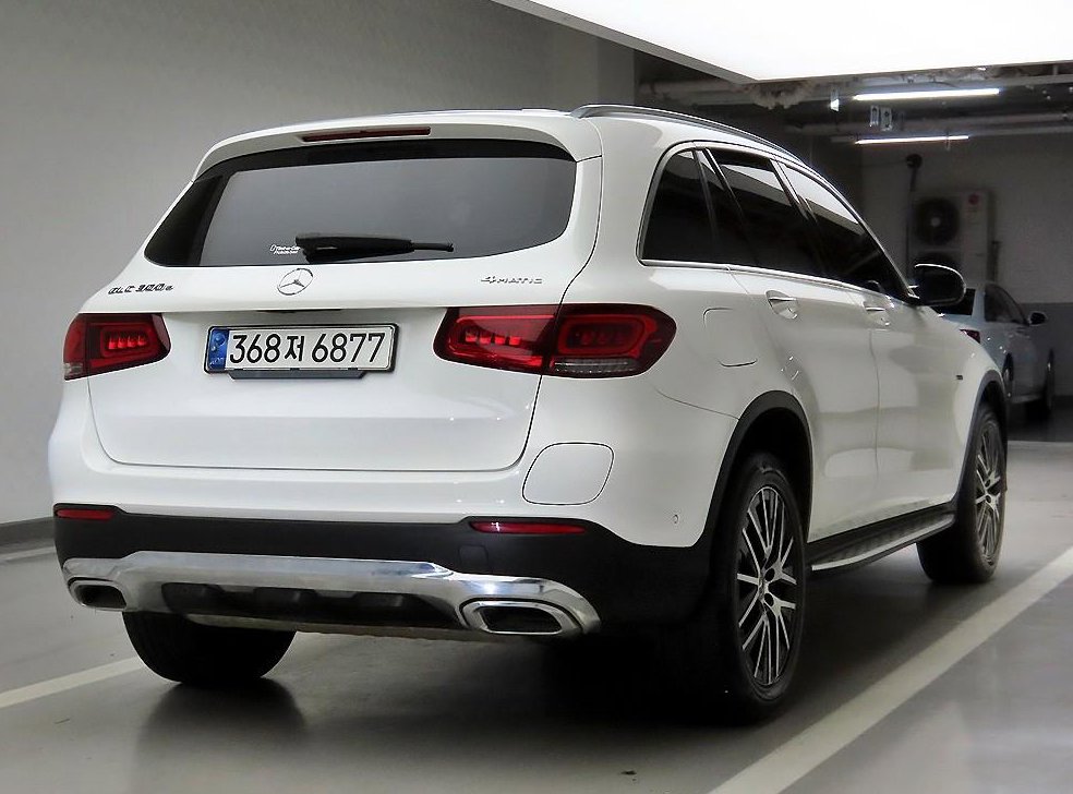 벤츠 GLC 클래스 GLC 300 e 4MATIC 사진 4