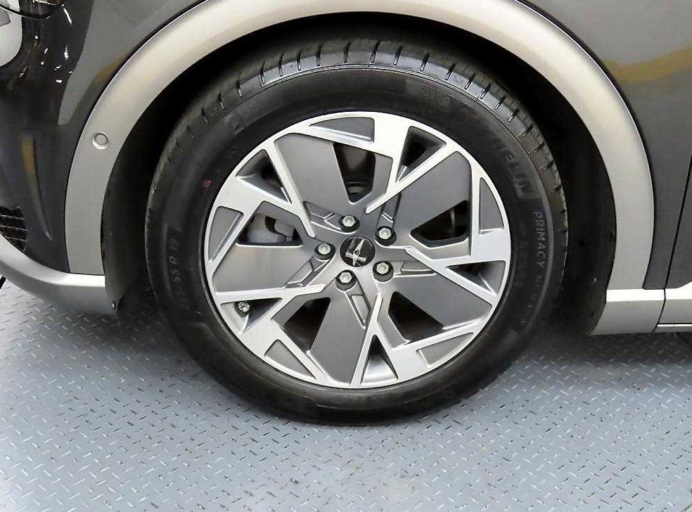제네시스 GV60 스탠다드 2WD 사진 20