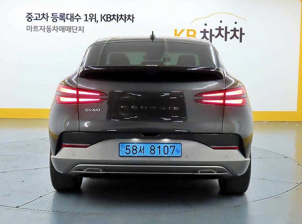 제네시스 GV60 스탠다드 2WD 사진 3