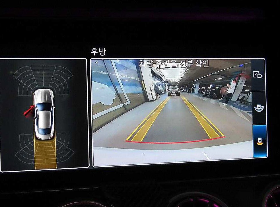 벤츠 E 클래스 E220d 쿠페 사진 15