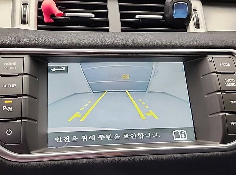 랜드로버 레인지로버 이보크 2.2 SD4 퓨어 사진 15