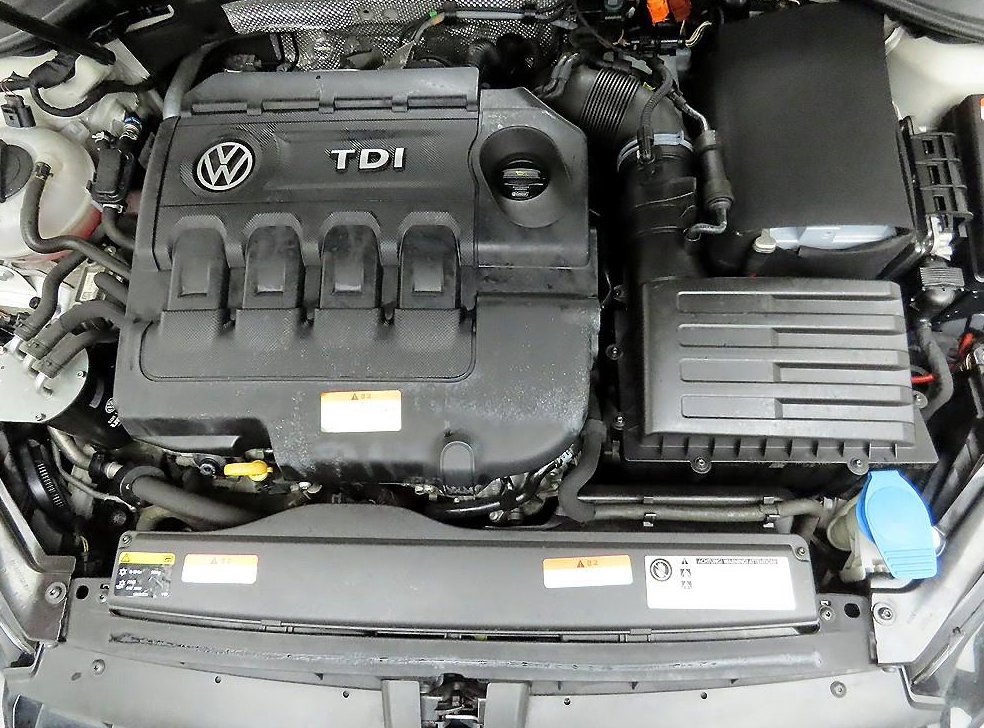 폭스바겐 골프 2.0 TDI 사진 20