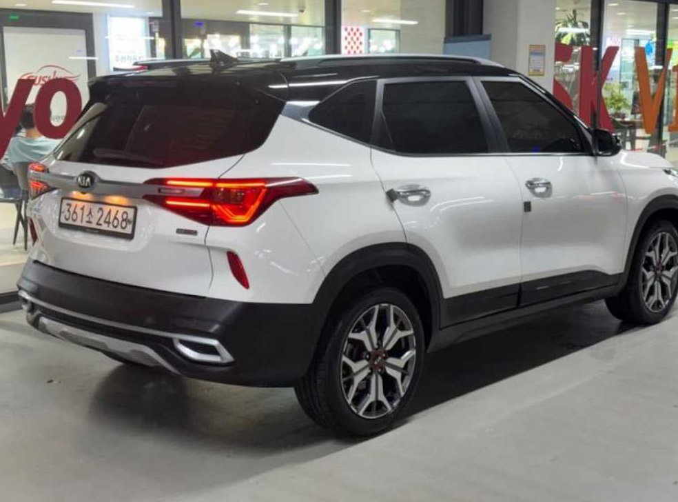 기아 셀토스 가솔린 1.6 터보 2WD 사진 4
