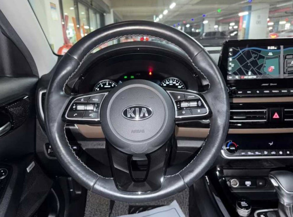 기아 셀토스 가솔린 1.6 터보 2WD 사진 8