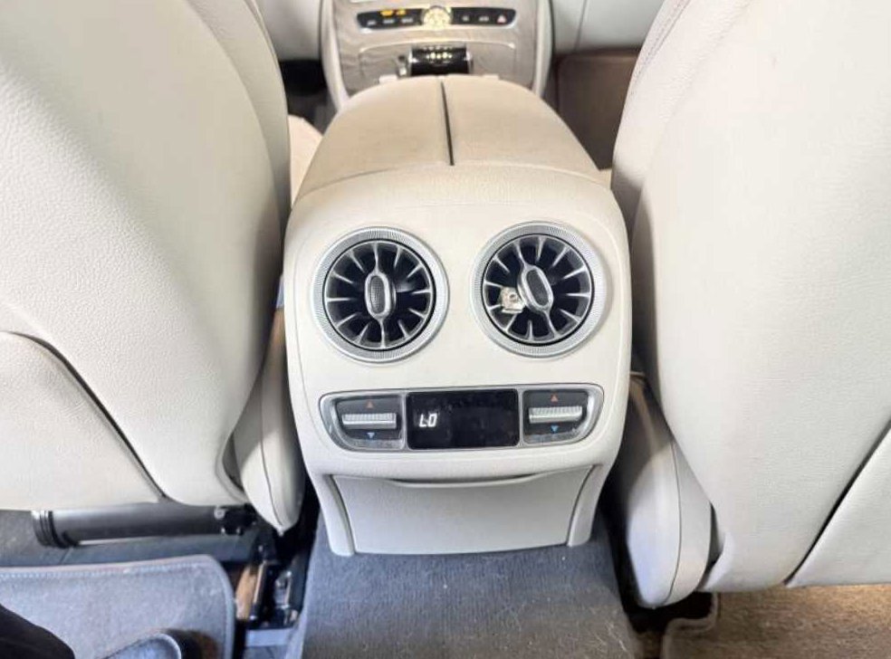 벤츠 CLS 클래스 CLS 400d 4MATIC 사진 17