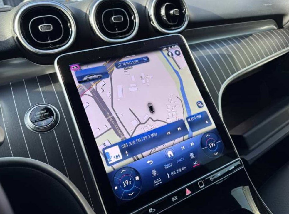 벤츠 C 클래스 C300 4MATIC 아방가르드 사진 11