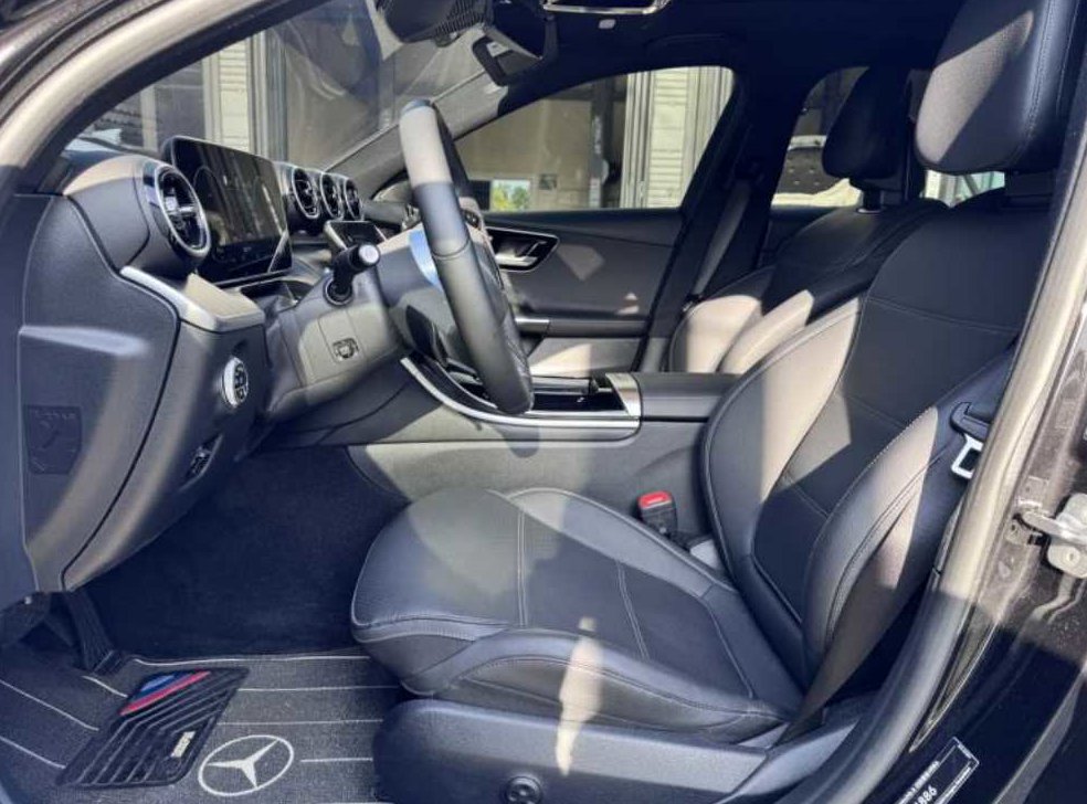 벤츠 C 클래스 C300 4MATIC 아방가르드 사진 4