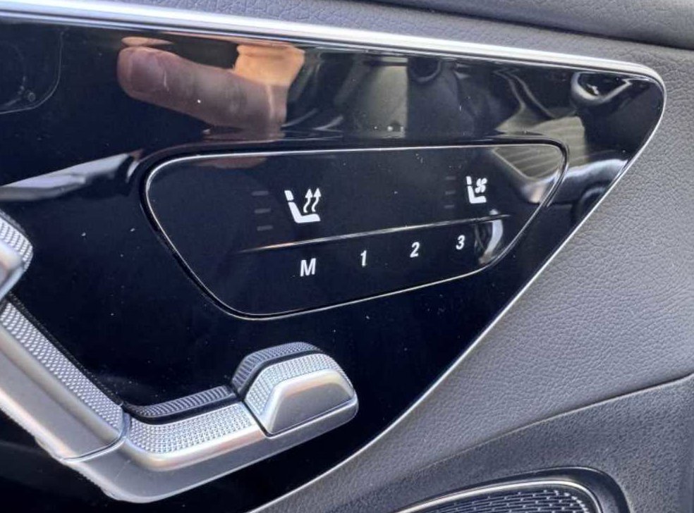 벤츠 C 클래스 C300 4MATIC 아방가르드 사진 6
