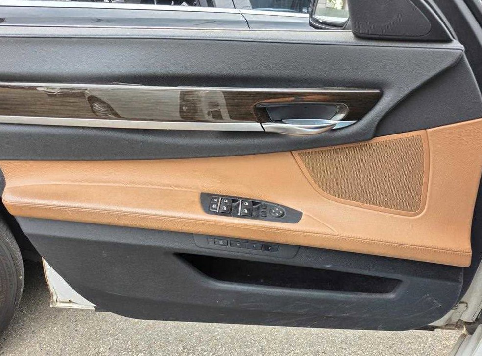 BMW 7시리즈 740 사진 4