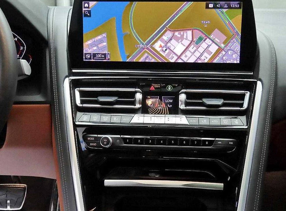 BMW iX iX 사진 14