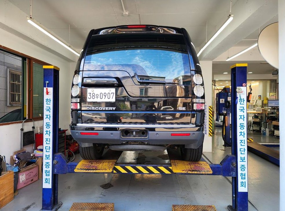랜드로버 디스커버리 3.0 SDV6 SE 사진 17