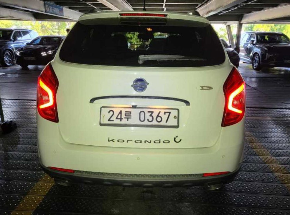 KG모빌리티(쌍용)  코란도 2WD 2.2 RX 사진 2
