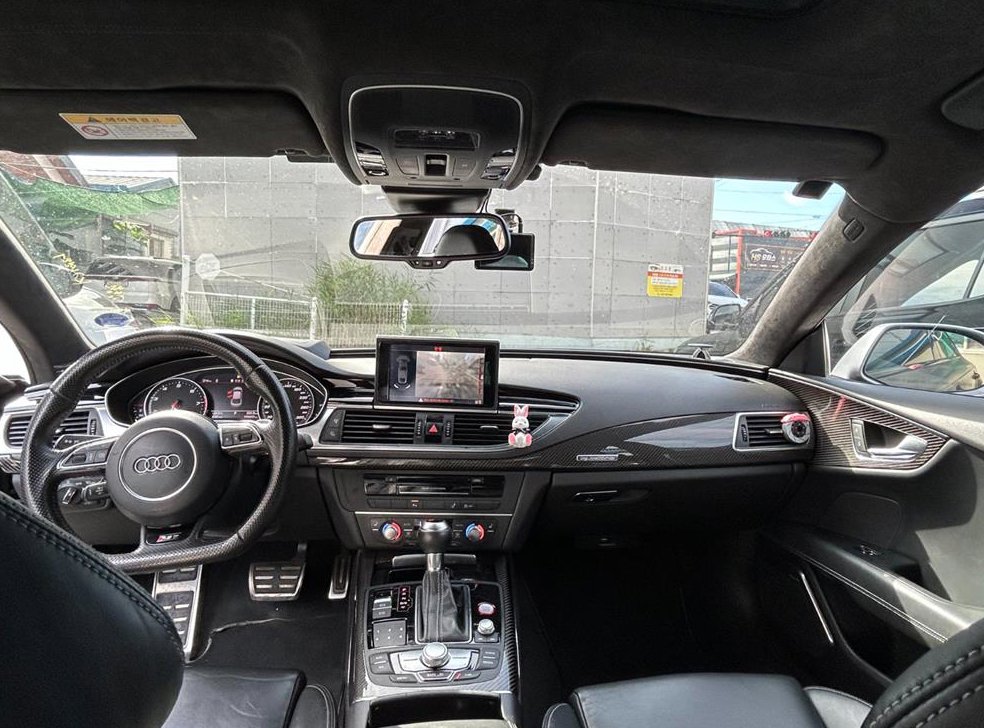 아우디 RS7 4.0 TFSI  콰트로 사진 11