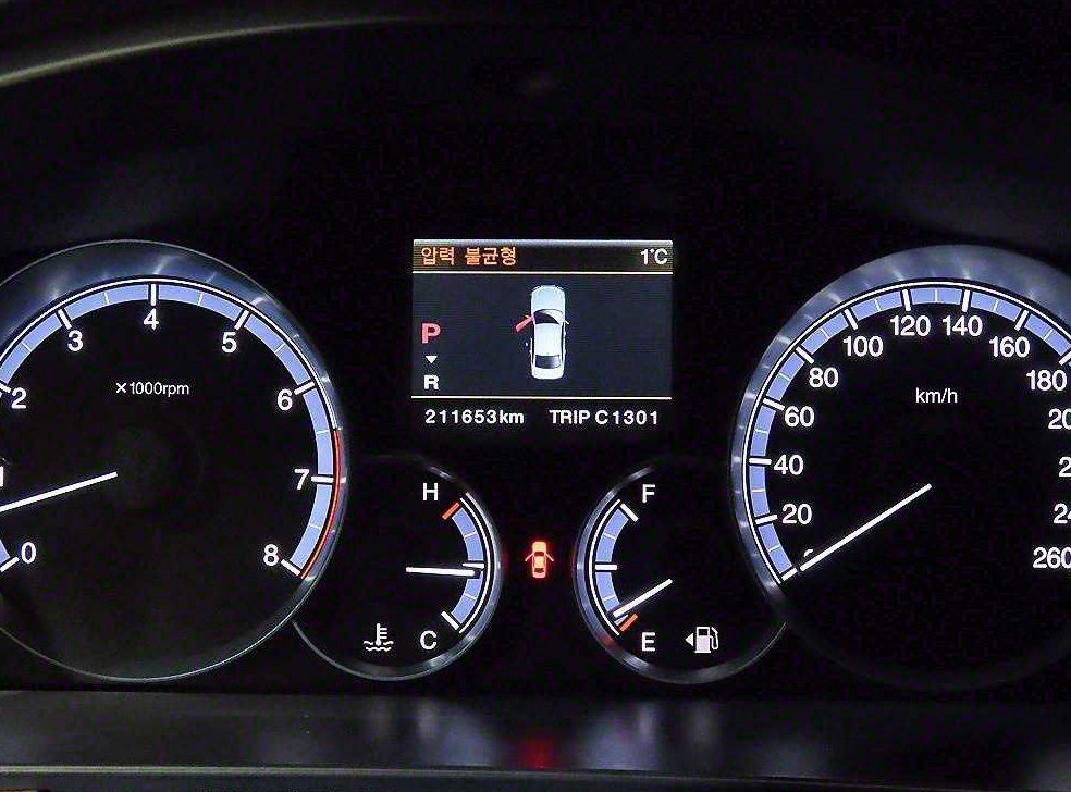 KG모빌리티(쌍용)  체어맨 가솔린 2WD V8 5000 사진 9