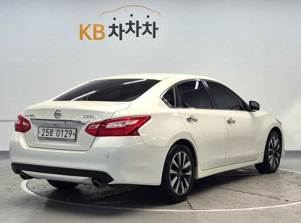 닛산 알티마 2.5 사진 4