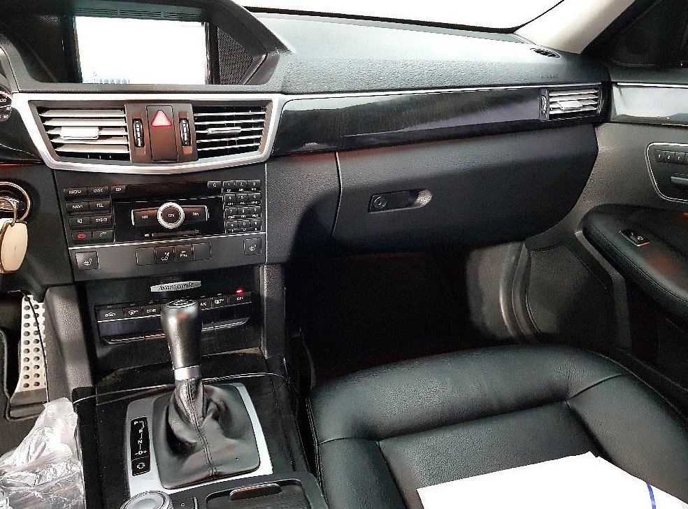 벤츠 E 클래스 E220 CDI 아방가르드 사진 10