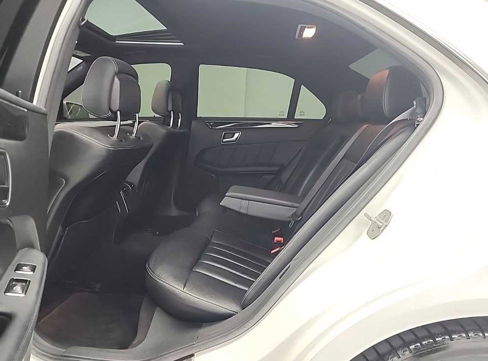 벤츠 E 클래스 E220 CDI 아방가르드 사진 12