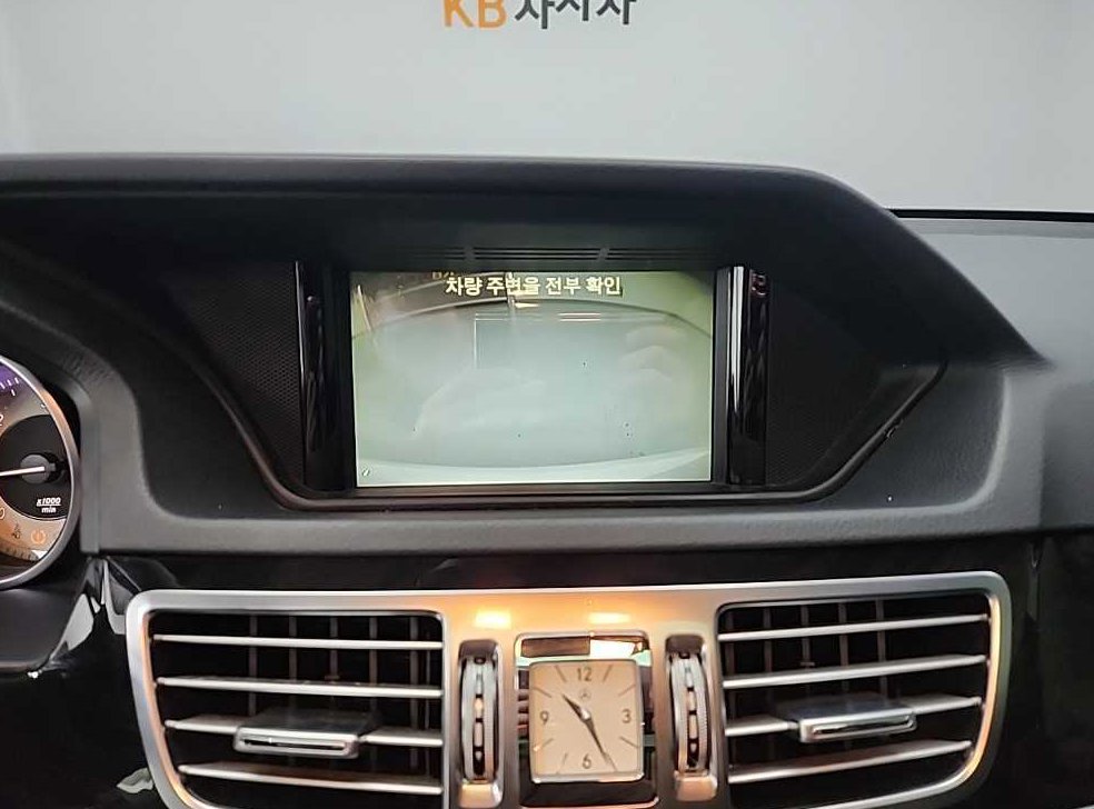 벤츠 E 클래스 E220 CDI 아방가르드 사진 16
