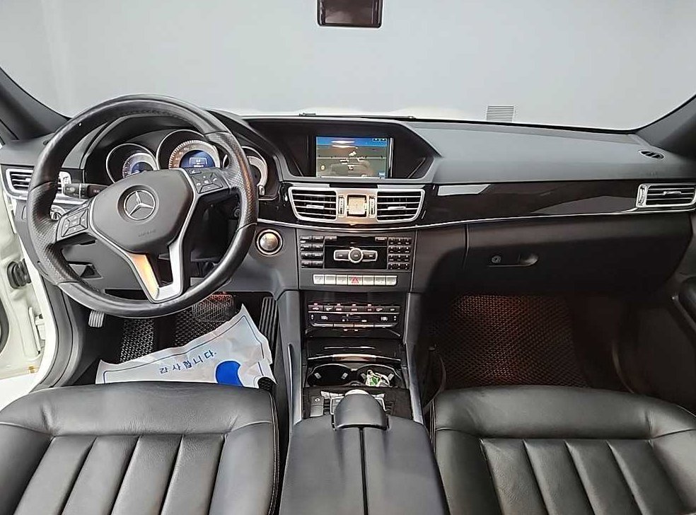 벤츠 E 클래스 E220 CDI 아방가르드 사진 7