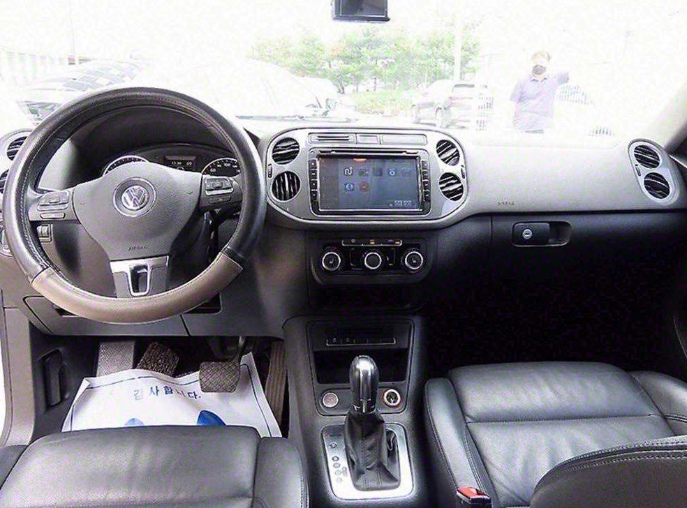 폭스바겐 티구안 2.0 TDI 프리미엄 사진 7