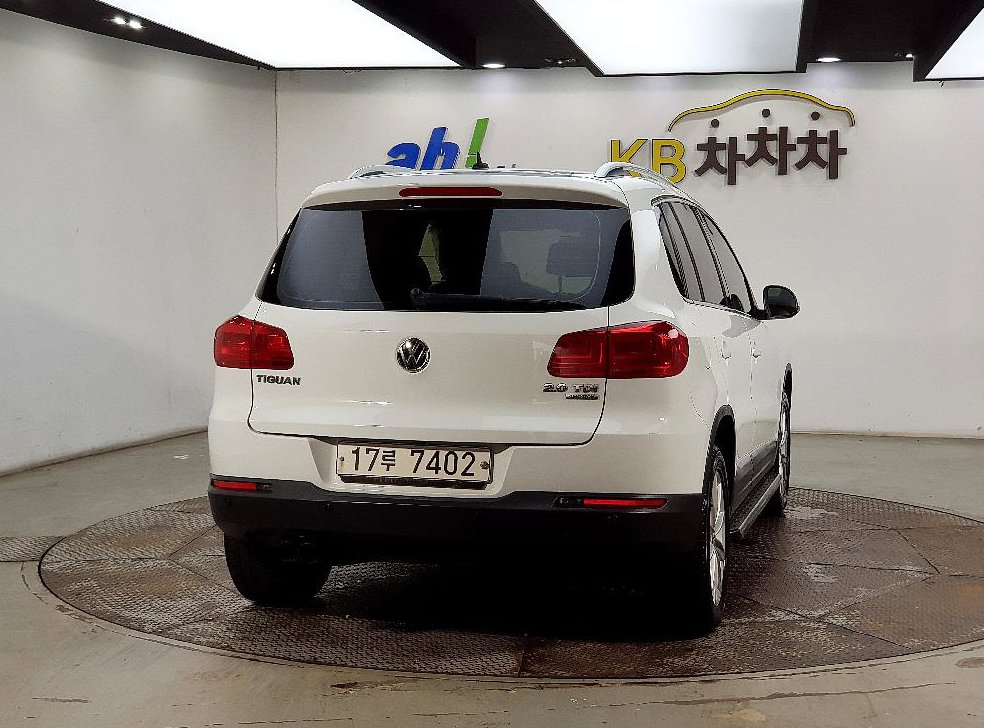 폭스바겐 티구안 2.0 TDI 컴포트 사진 3