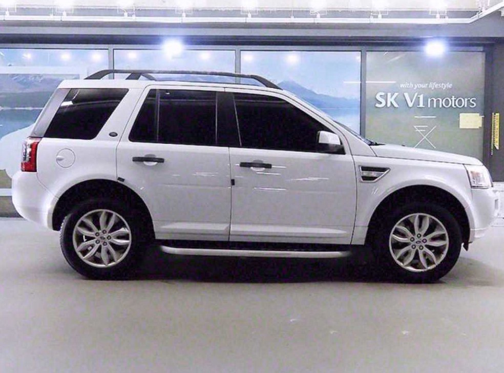 랜드로버 프리랜더 2.2 SD4 HSE 사진 3