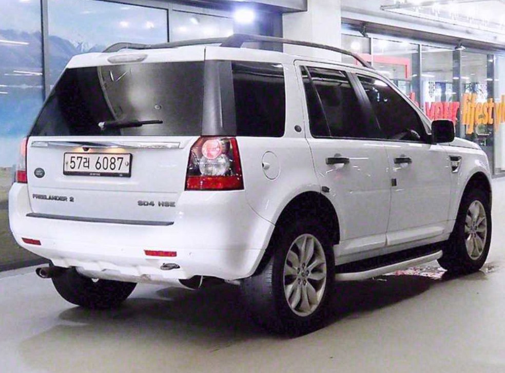 랜드로버 프리랜더 2.2 SD4 HSE 사진 4