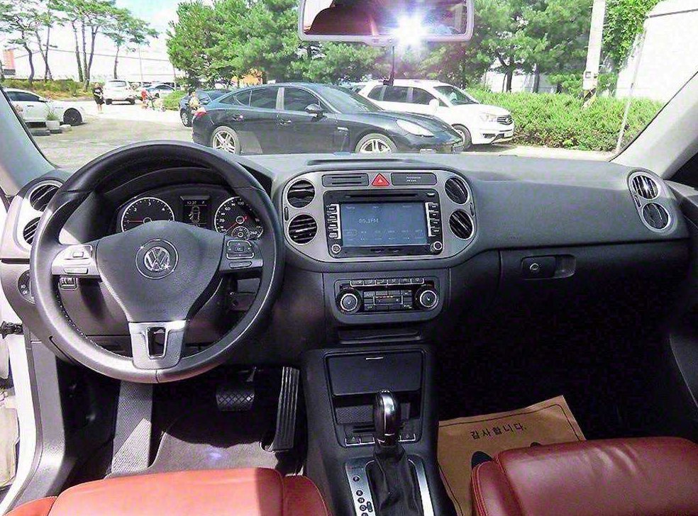 폭스바겐 티구안 2.0 TDI 사진 7