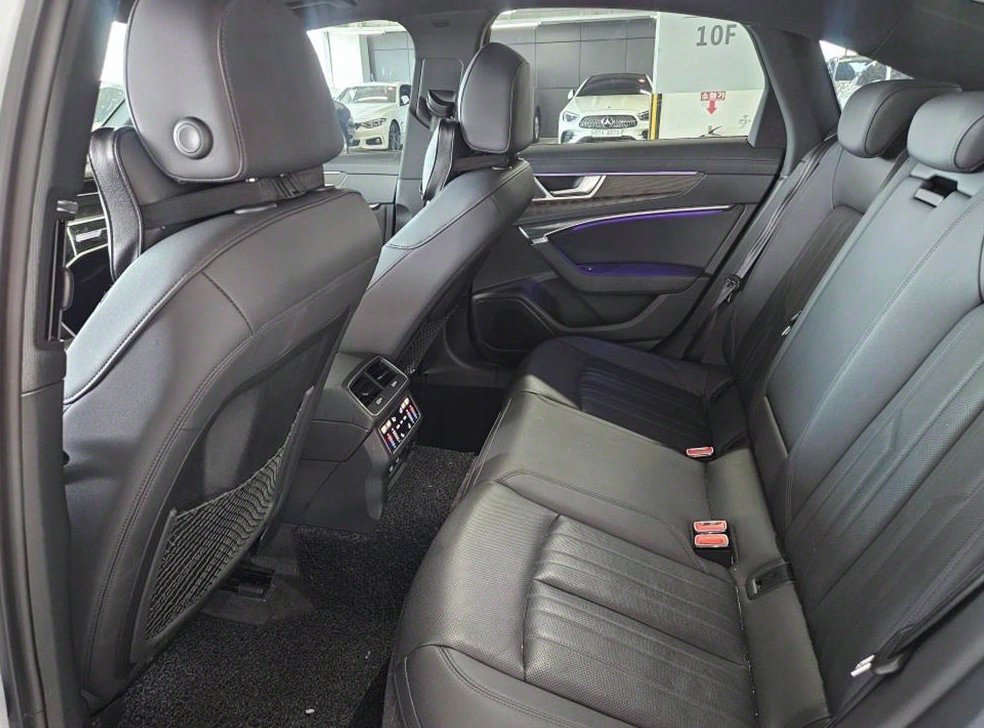 아우디 A6 45 TFSI 콰트로 프리미엄 사진 10