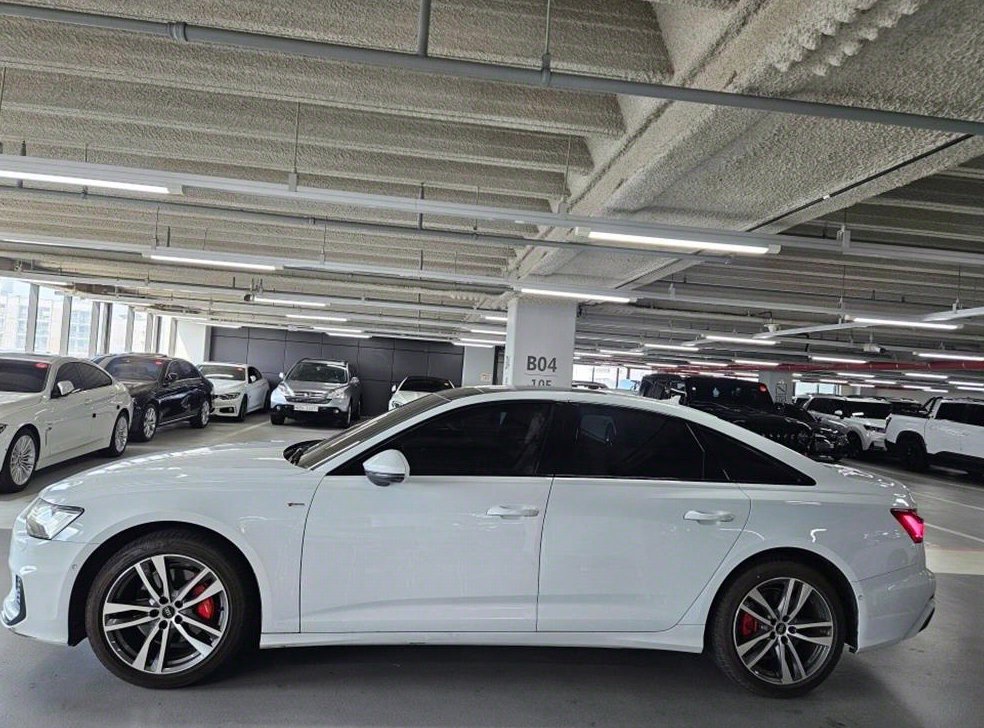 아우디 A6 45 TFSI 콰트로 프리미엄 사진 4