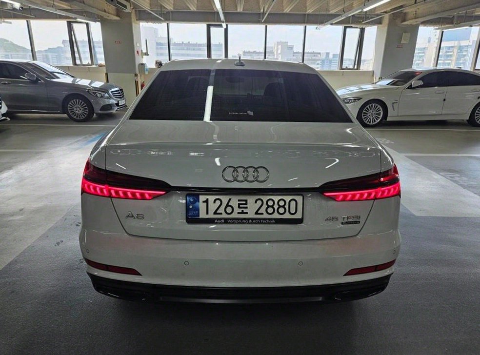 아우디 A6 45 TFSI 콰트로 프리미엄 사진 6