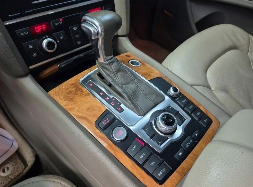 아우디 Q7 3.0 TDI 콰트로 사진 12