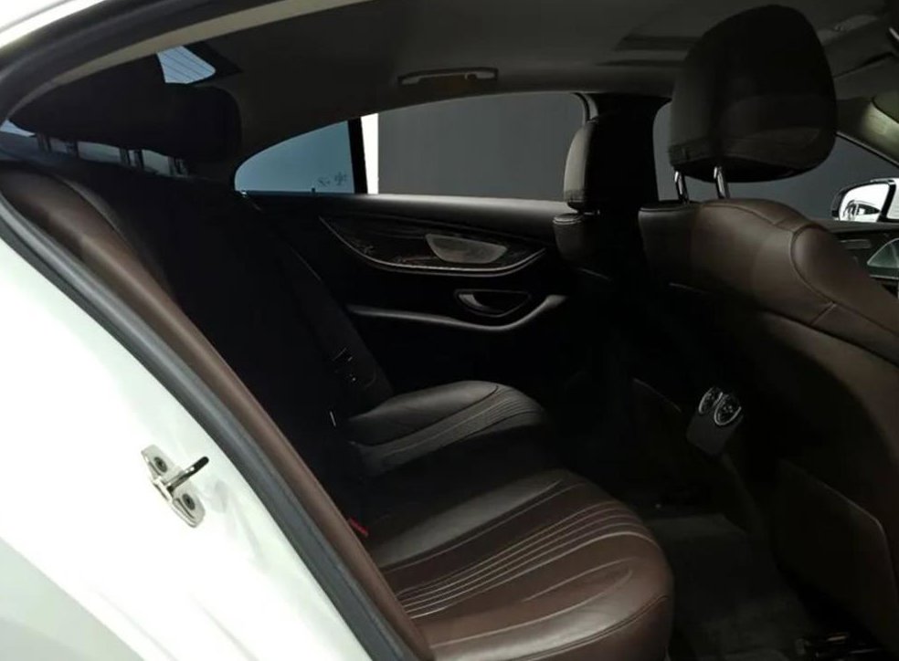 벤츠 CLS 클래스 CLS 300d AMG Line 사진 12