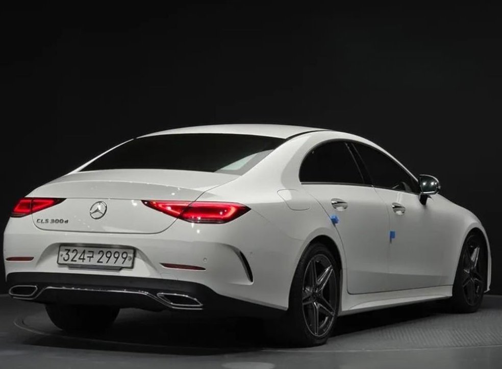벤츠 CLS 클래스 CLS 300d AMG Line 사진 2
